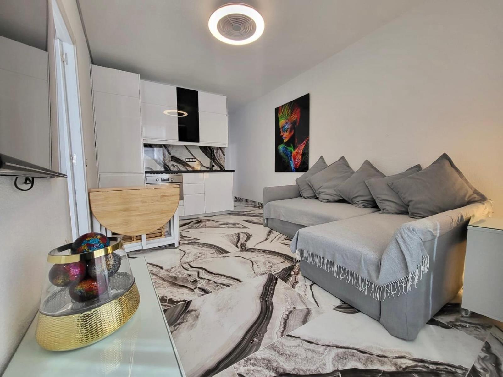 2 Bedrooms Flat + Balcony + Parking At Las Canteras Beach Las Palmas Exterior photo