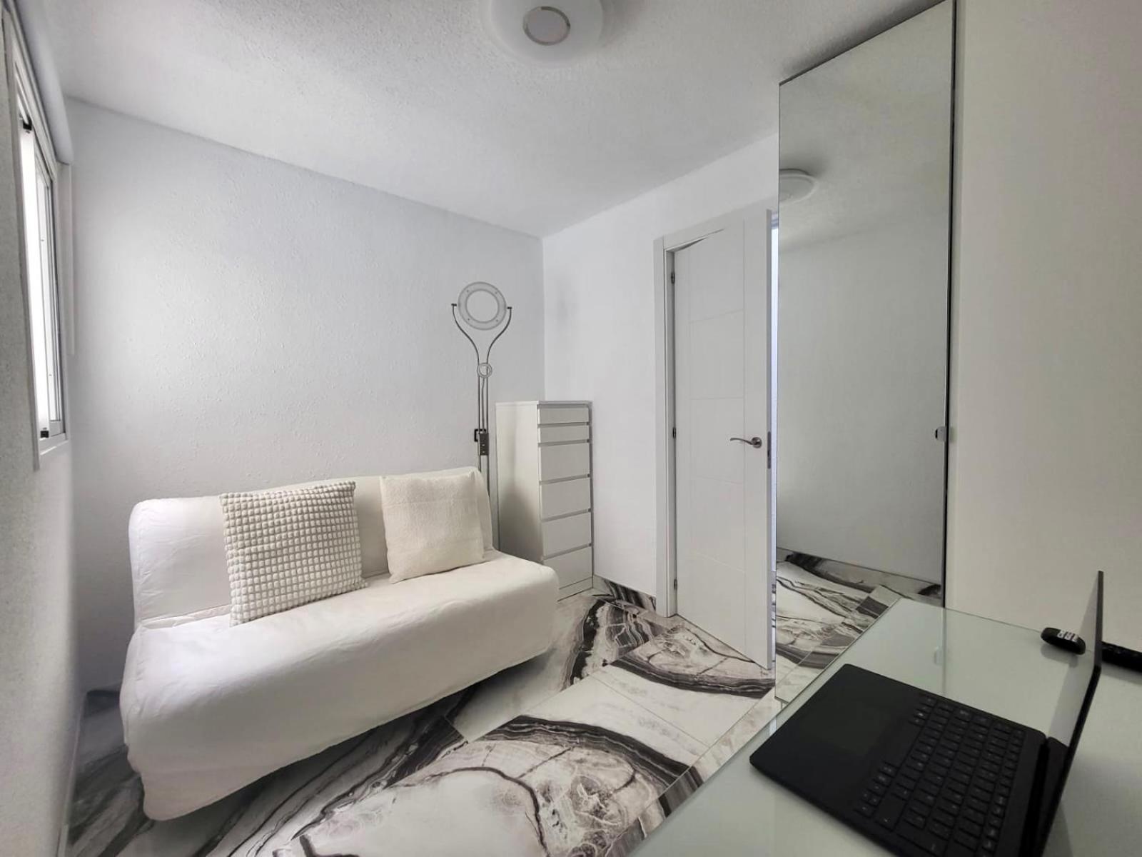 2 Bedrooms Flat + Balcony + Parking At Las Canteras Beach Las Palmas Exterior photo